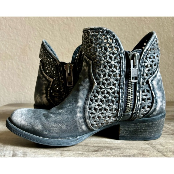 Corral Boots Circle G from Cut Out Short Black Womens Western Boots - Picture 12 of 12